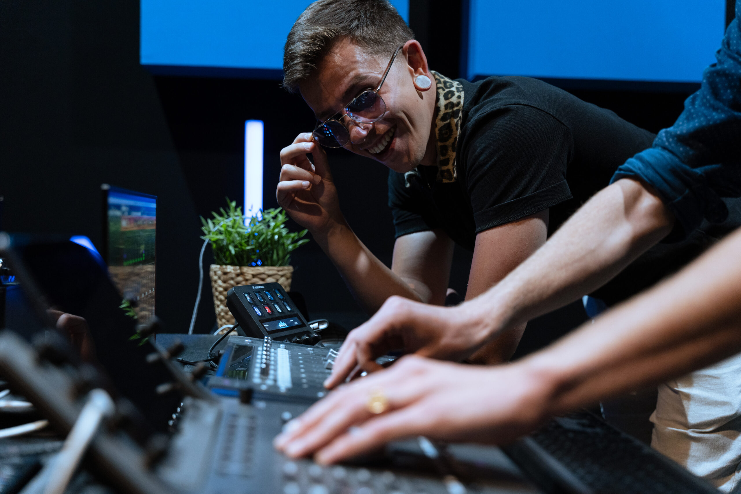 Livraison — exports multi‑formats et support